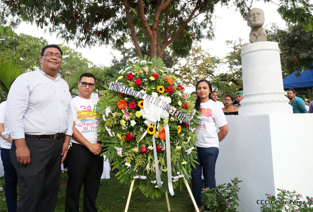 homenaje1
